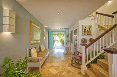 Luxury Villa Photo #18
