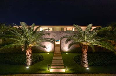 Luxury Villa Photo #26