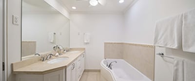 Luxury Villa Photo #20