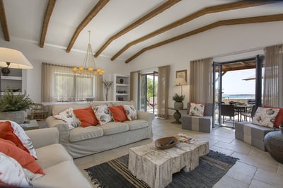 Luxury Villa Photo #24