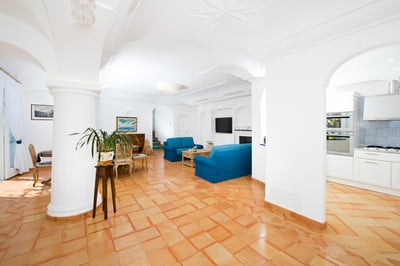 Luxury Villa Photo #21
