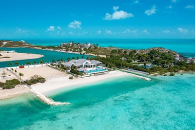 Luxury Villa Photo #2