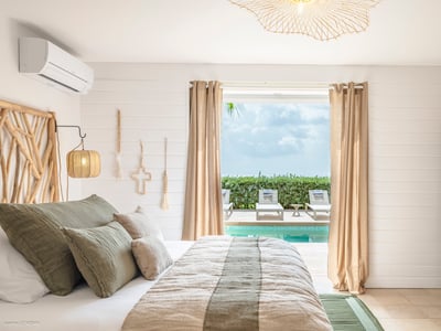 Luxury Villa Photo #23
