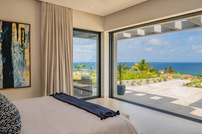 Luxury Villa Photo #18