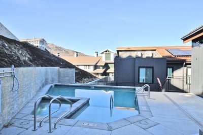 Luxury Villa Photo #37