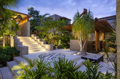 Luxury Villa Photo #9