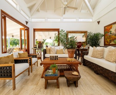 Luxury Villa Photo #23
