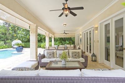 Luxury Villa Photo #5
