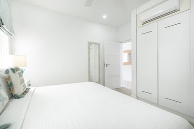 Luxury Villa Photo #19