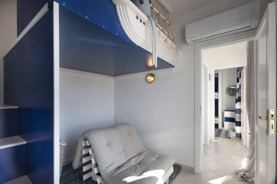 Luxury Villa Photo #21