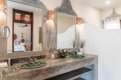 Luxury Villa Photo #27