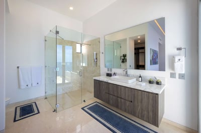 Luxury Villa Photo #63