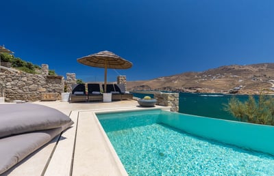 Luxury Villa Photo #7