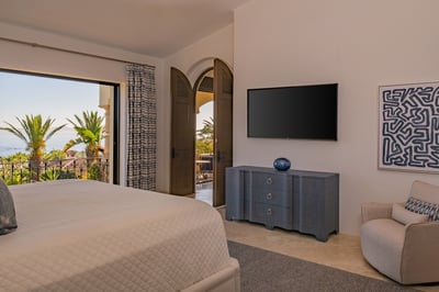 Luxury Villa Photo #30