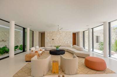 Luxury Villa Photo #10