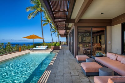 Luxury Villa Photo #6