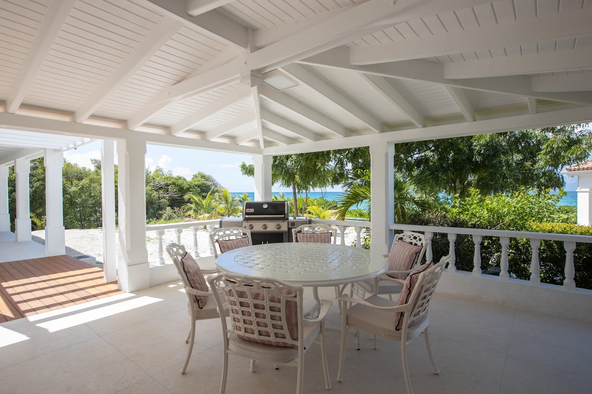 Villa Riviera