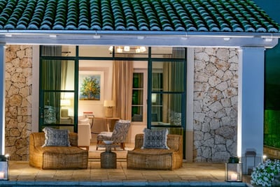 Luxury Villa Photo #3