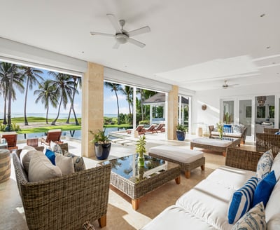 Luxury Villa Photo #8