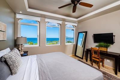 Luxury Villa Photo #12