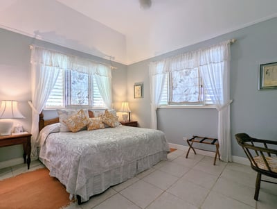 Luxury Villa Photo #13