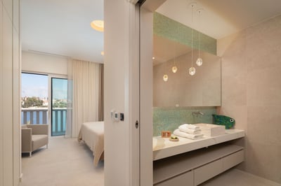 Luxury Villa Photo #55