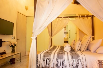 Luxury Villa Photo #29