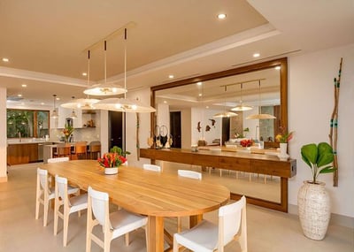 Luxury Villa Photo #6