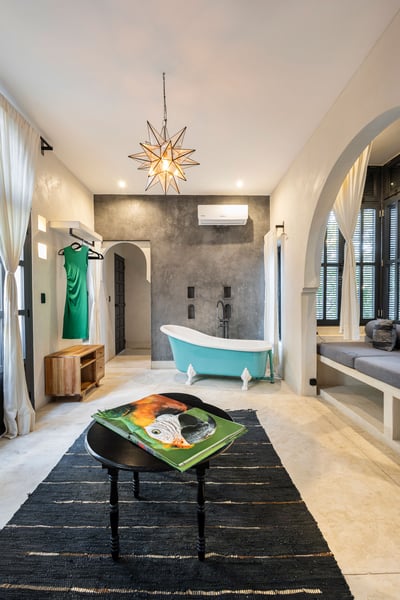 Luxury Villa Photo #42
