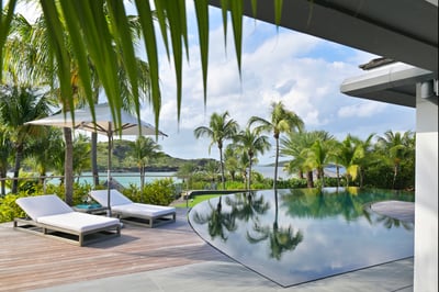 Luxury Villa Photo #24