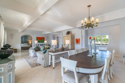 Luxury Villa Photo #11
