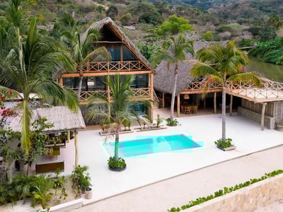 Luxury Villa Photo #2