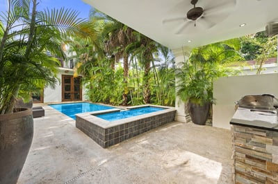 Luxury Villa Photo #10