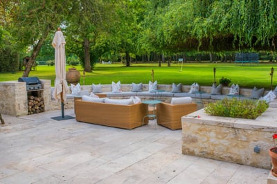 Luxury Villa Photo #5