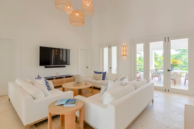 Luxury Villa Photo #9