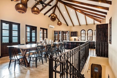 Luxury Villa Photo #6