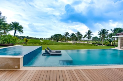 Luxury Villa Photo #6