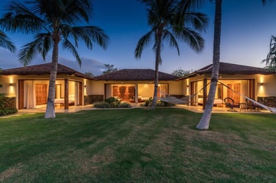 Luxury Villa Photo #3