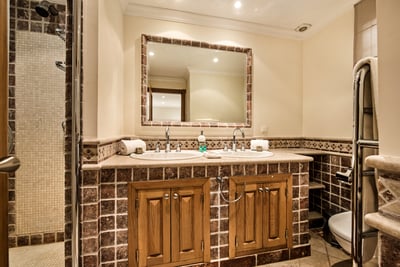 Luxury Villa Photo #37
