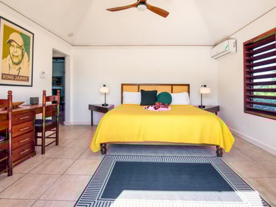 Luxury Villa Photo #11