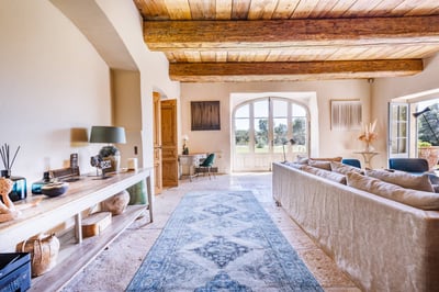 Luxury Villa Photo #25