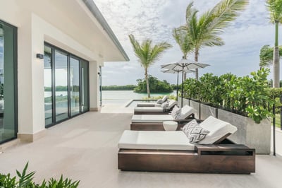 Luxury Villa Photo #20