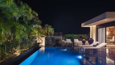 Luxury Villa Photo #5