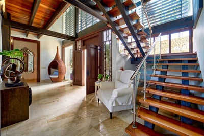 Luxury Villa Photo #36