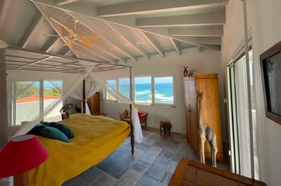 Luxury Villa Photo #16