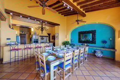 Luxury Villa Photo #21
