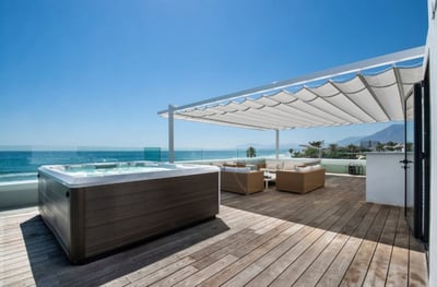 Luxury Villa Photo #14