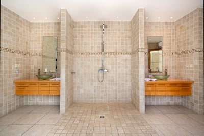 Luxury Villa Photo #32