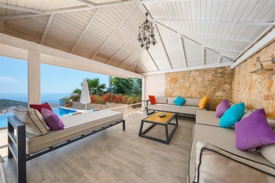 Luxury Villa Photo #13