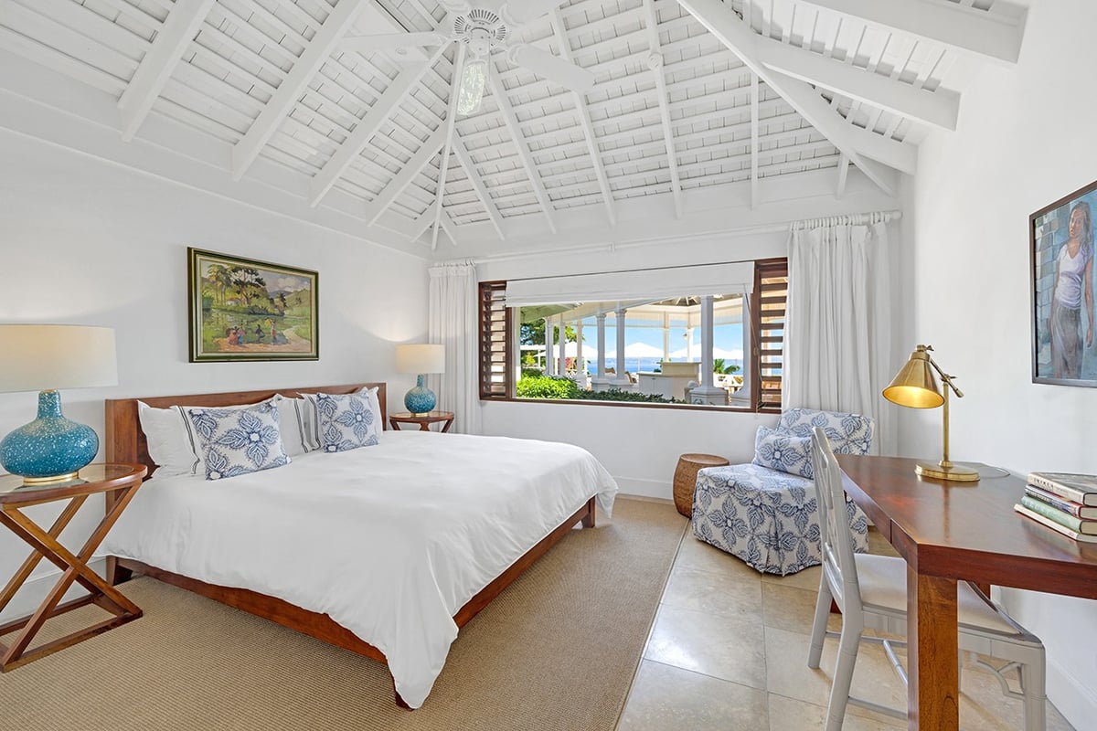 Longview Villa